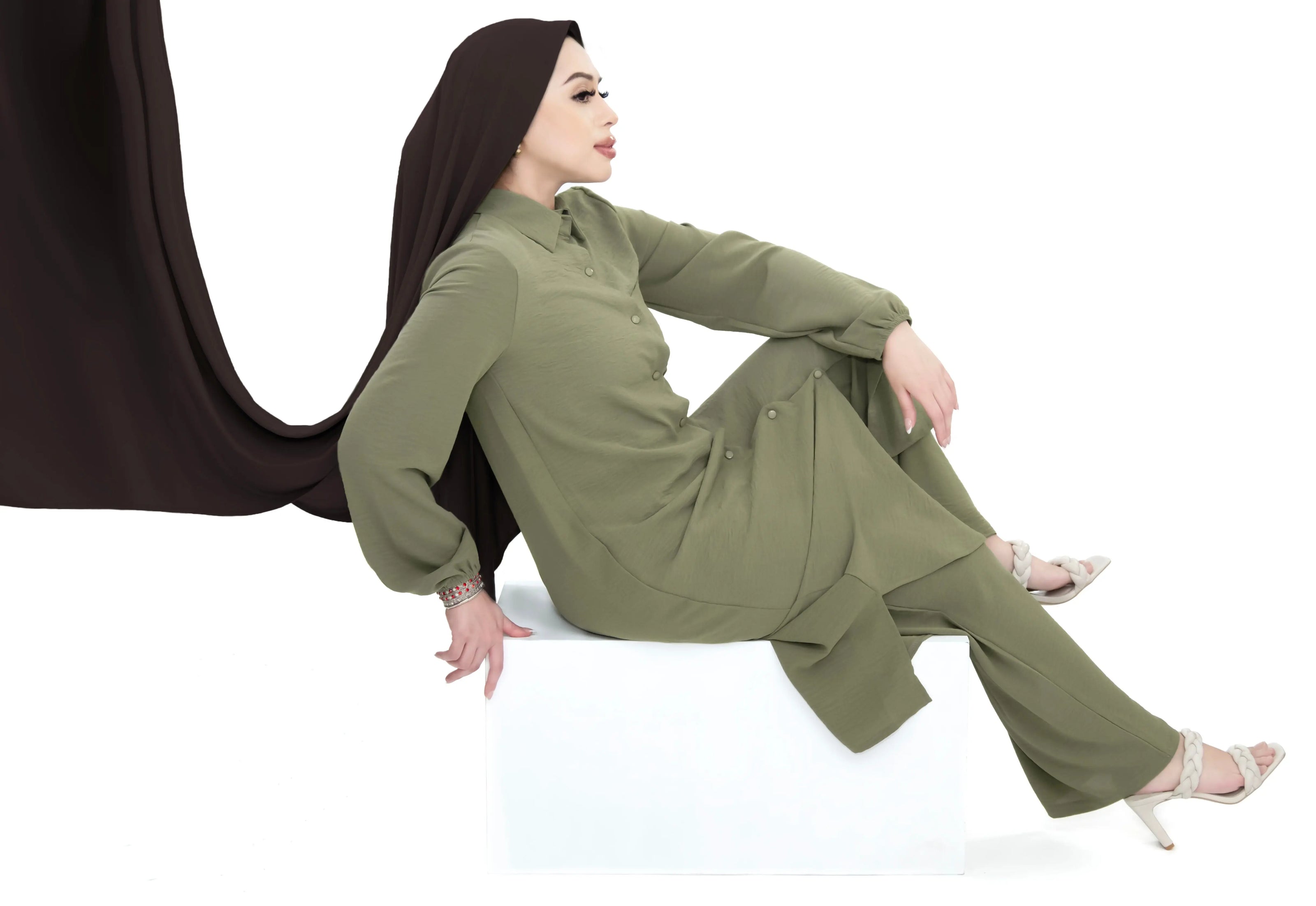 Bamboo jersey hijab, lightweight and breathable, made from eco-friendly bamboo and spandex blend. Perfect for modest fashion styling | Mocha Brown