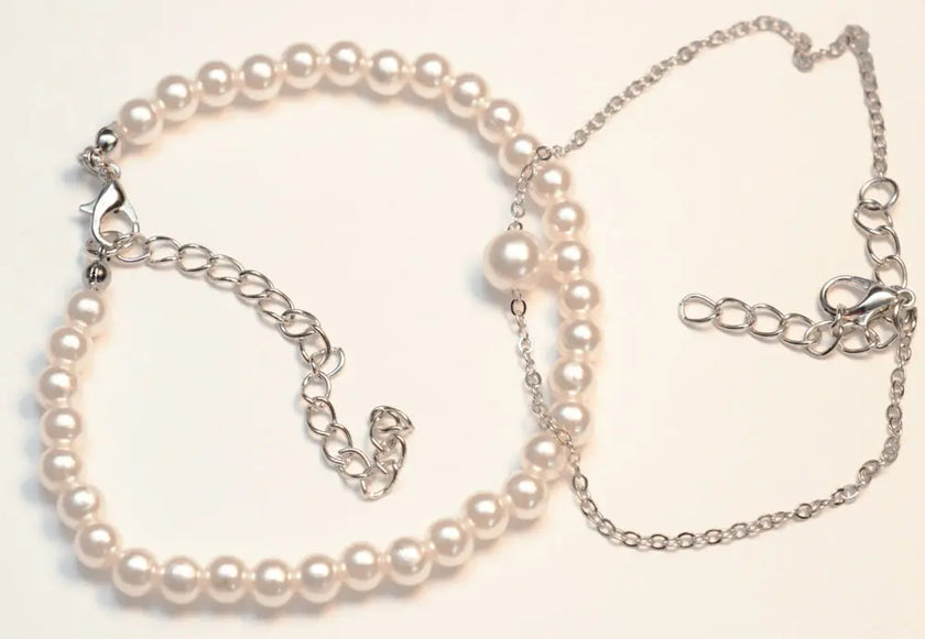 Set of two white beads anklets 