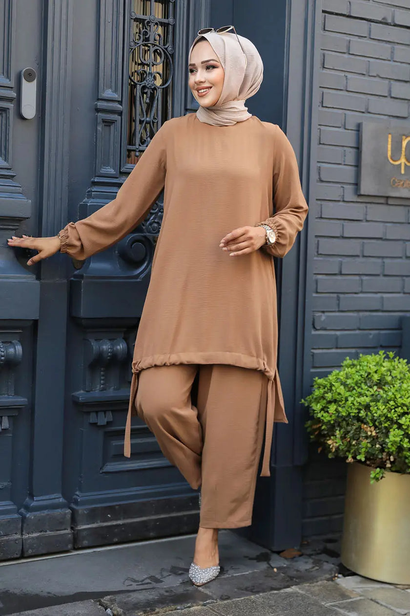Modest Button-Down Two-Piece Set – Elegant Long Shirt with Matching Trousers Zari Hijabeez
